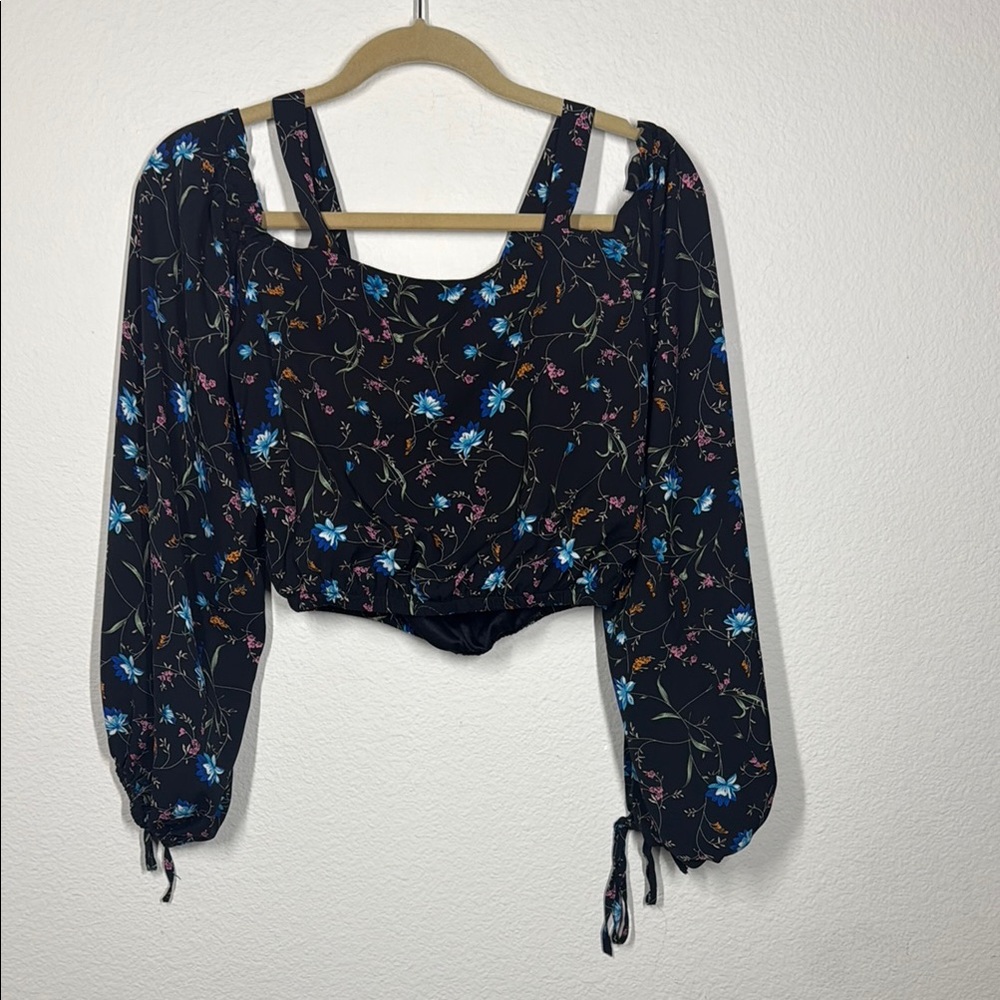OHS Floral Black Floral Cropped Blouse